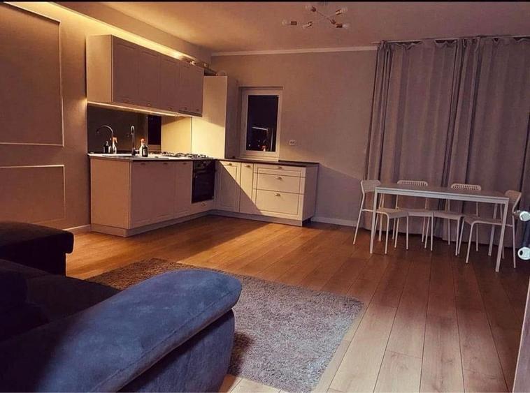 Apartament cu 2 camere decomandat în Florești