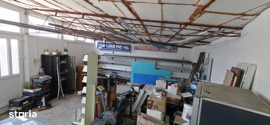 Spațiu comercial, de 200 mp, în Zona Industrială
