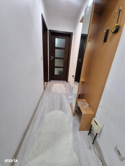 Garsonieră decomandată în Vitan