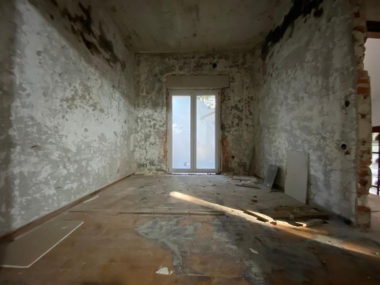 Apartament cu 3 camere decomandat în Calea Călărașilor