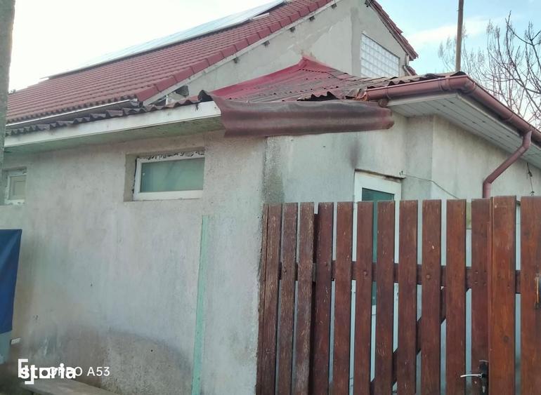 Casă cu 3 camere cu Teren 196 Mp în Coiciu