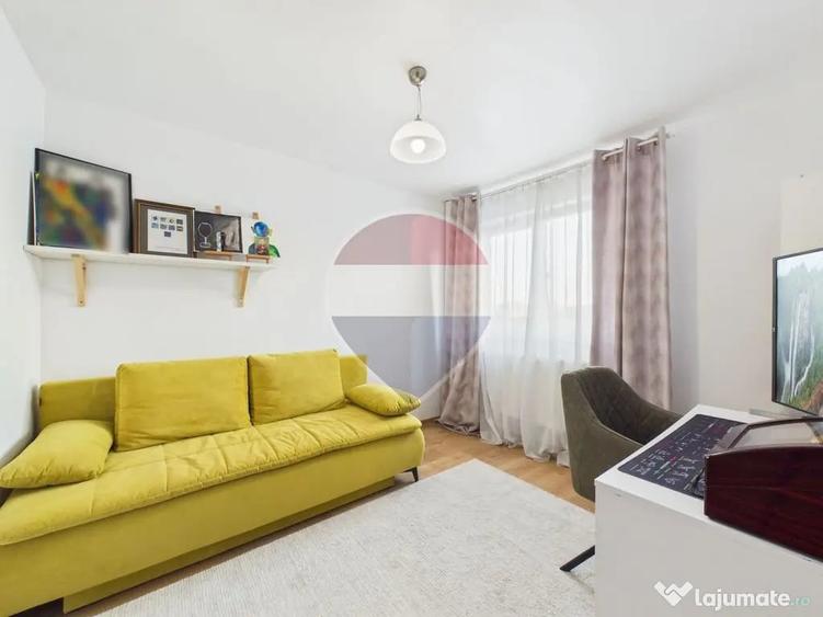 Apartament cu 3 camere semidecomandat în Drumul Taberei