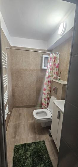 Apartament cu 2 camere decomandat în Florești