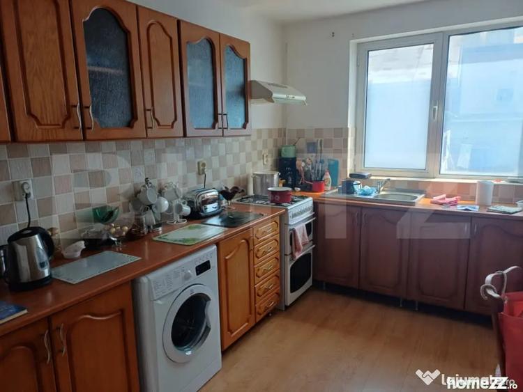 Casă cu 9 camere cu Teren 813 Mp în Burdujeni