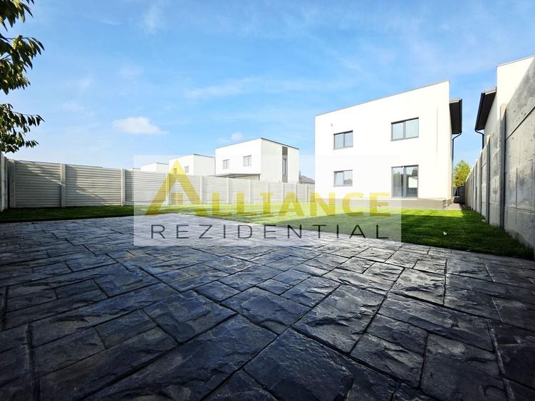 Casă individuală cu 4 camere cu Teren 380 Mp în Berceni