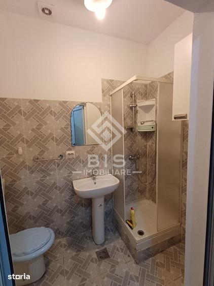 Casă cu 4 camere decomandat cu Teren 300 Mp în Independenței