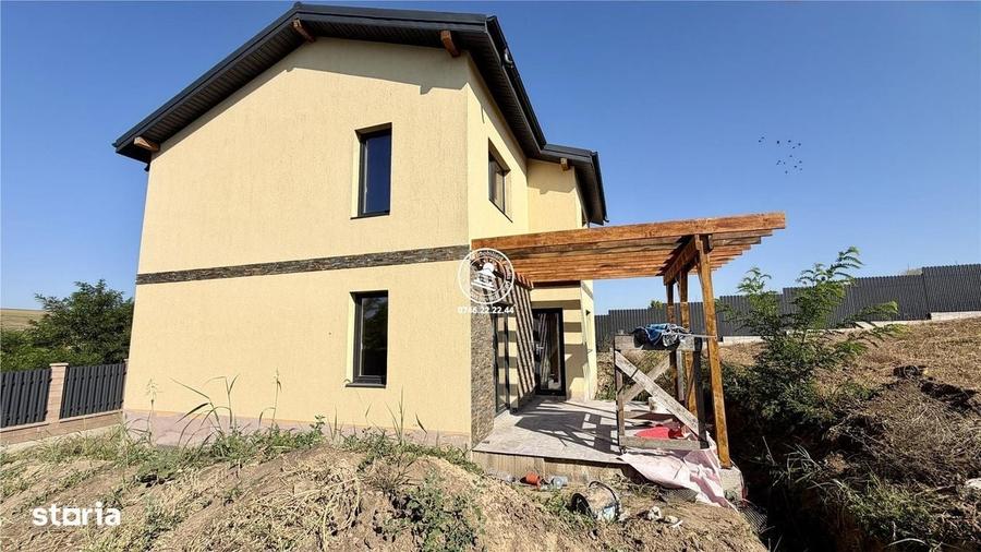Casă cu 4 camere în Vânători