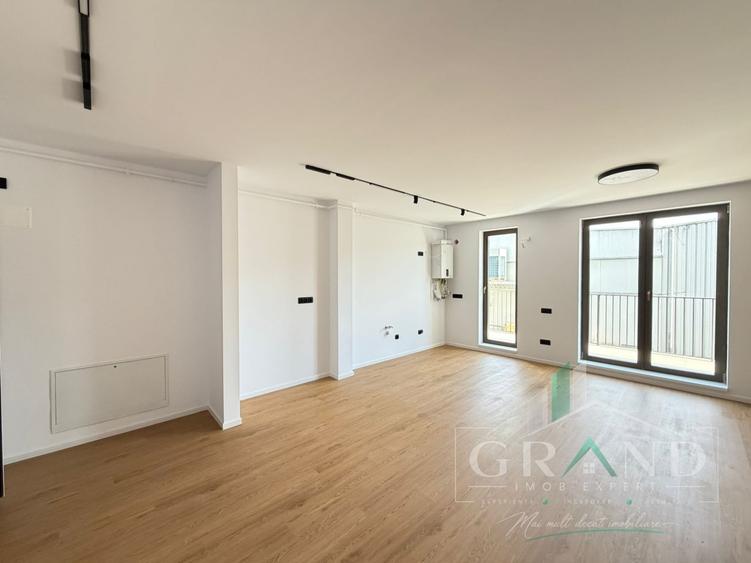 Apartament cu 2 camere semidecomandat în Florești