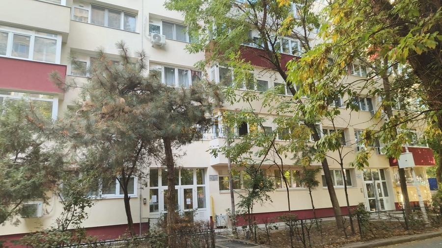 Apartament cu 2 camere decomandat în Berceni