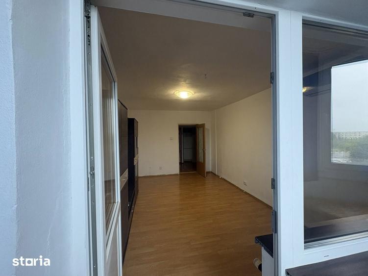 Apartament cu 2 camere decomandat în Triaj