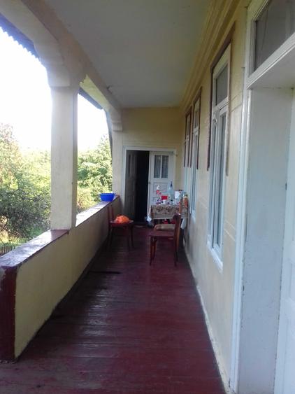 Casă cu 4 camere în Tulnici