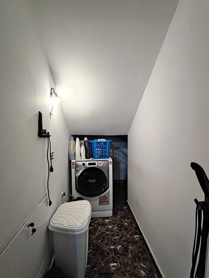 Casă cu 5 camere cu Canalizare în Valu lui Traian