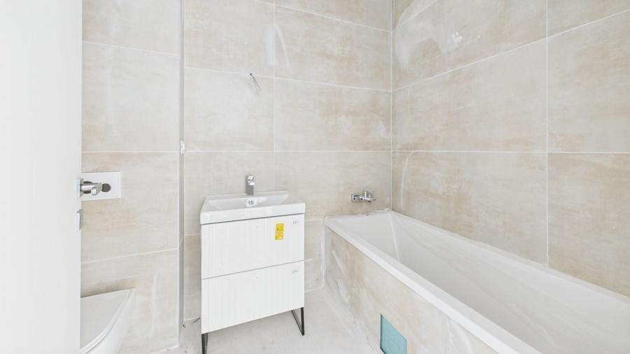 Apartament cu 2 camere semidecomandat în Grivița