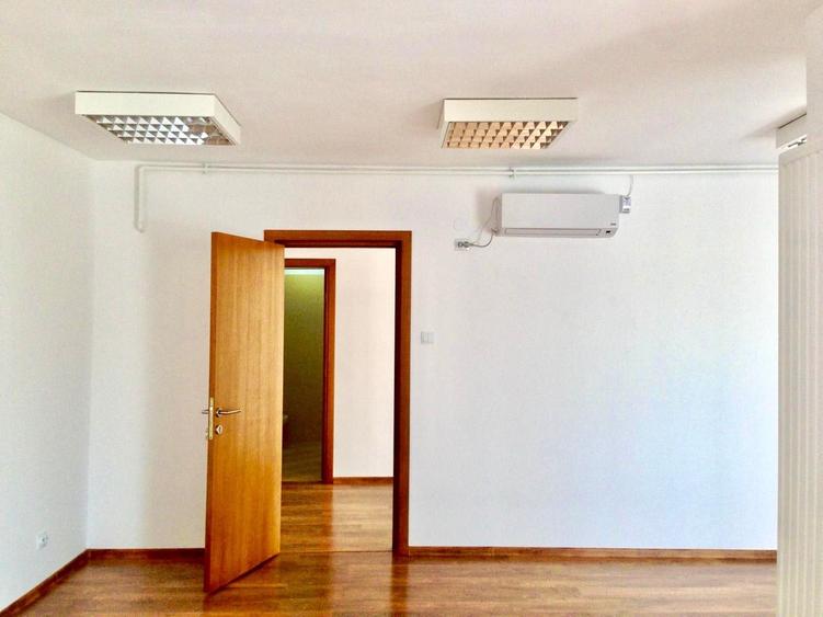 Birou, de 62 mp, în Centrul Civic