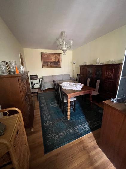 Apartament cu 3 camere decomandat în Tineretului