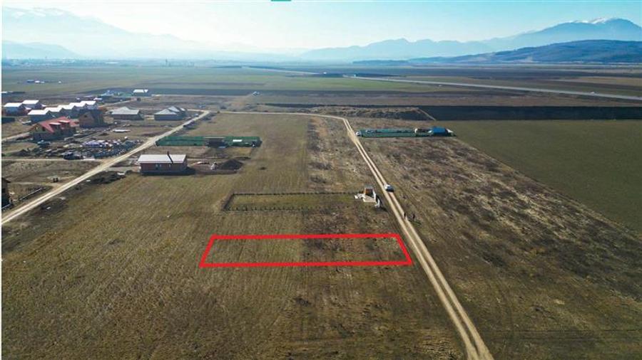 Teren Construcții intravilan de 700 mp, în Exterior Est