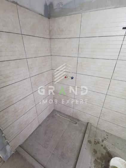 Casă individuală cu 5 camere cu Teren 700 Mp în Chinteni