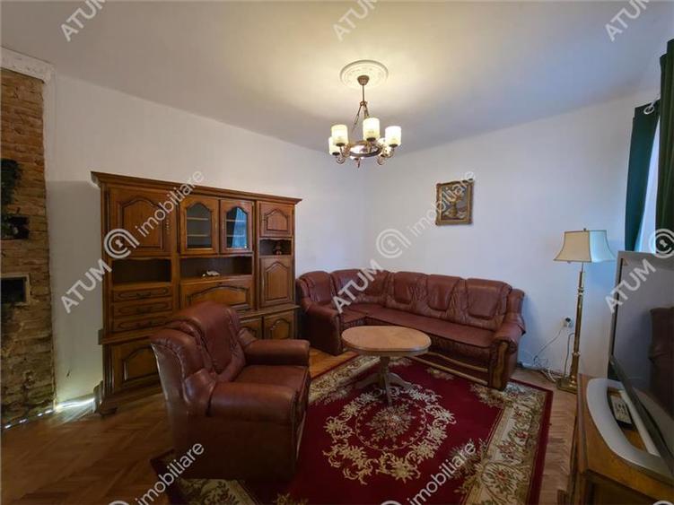 Apartament cu 2 camere nedecomandat, mobilat în Terezian