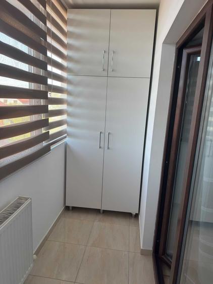 Apartament cu 3 camere semidecomandat în Valea Lupului