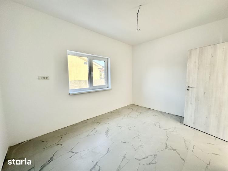 Casă cu 3 camere cu Teren 250 Mp în Moșnița Nouă
