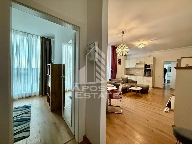 Apartament cu 2 camere semidecomandat, mobilat în Tipografilor
