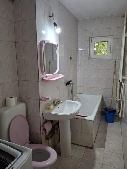 Apartament cu 2 camere semidecomandat în Rogerius