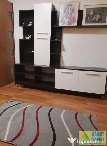 Apartament cu 2 camere decomandat în City Park Mall