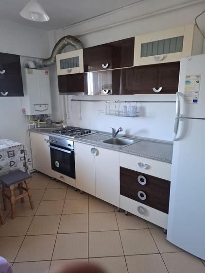 Garsonieră decomandată în Central
