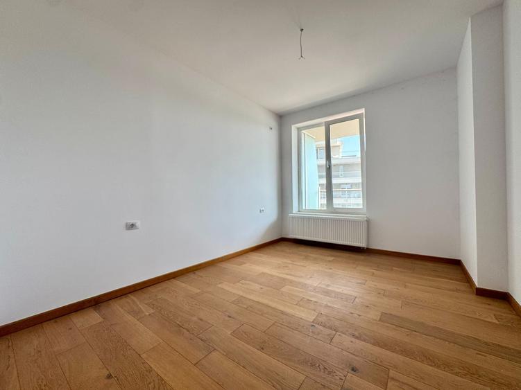 Apartament cu 3 camere decomandat în Pantelimon