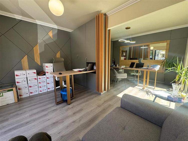 Spațiu comercial, de 23 mp, în Ultracentral