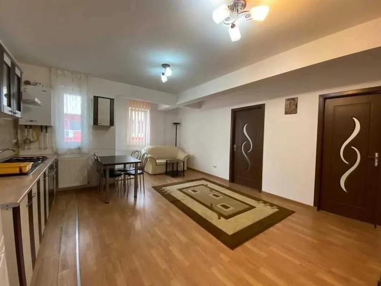 Apartament cu 2 camere, 44 mp, etaj intermediar, zona Eroilor - 3