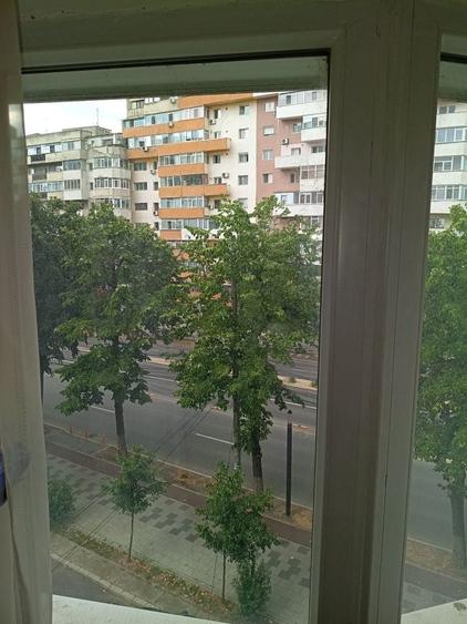 Apartament cu 3 camere în Unirii Sud