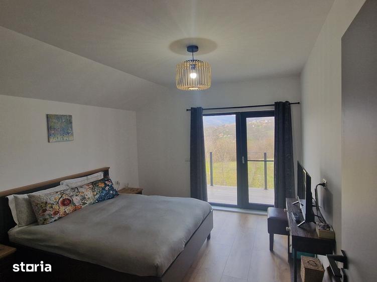 Casă cu 3 camere cu Teren 1000 Mp în Central