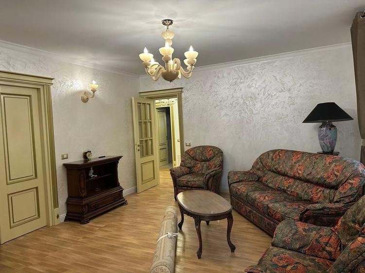 Casă cu 4 camere în Ultracentral