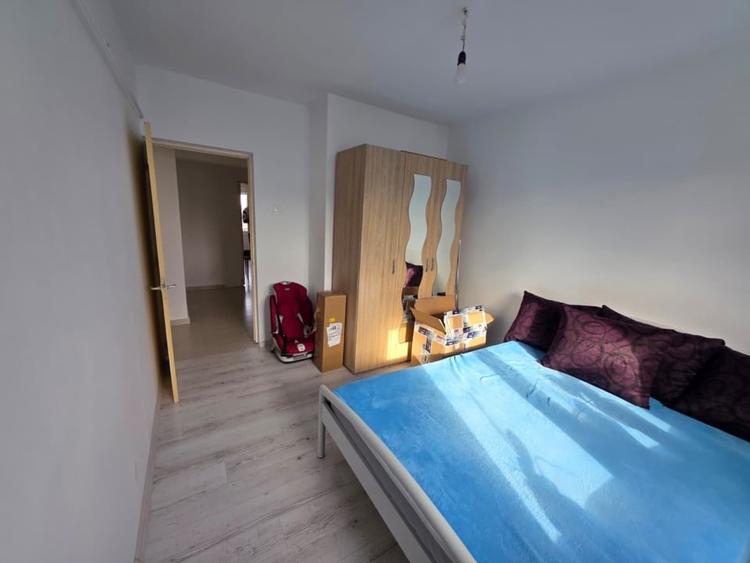 Apartament cu 3 camere decomandat, mobilat în Republicii
