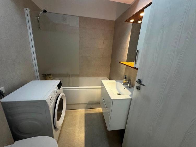 DE INCHIRIAT! Studio spatios 49mp, Metrou Berceni 5-10min - 9