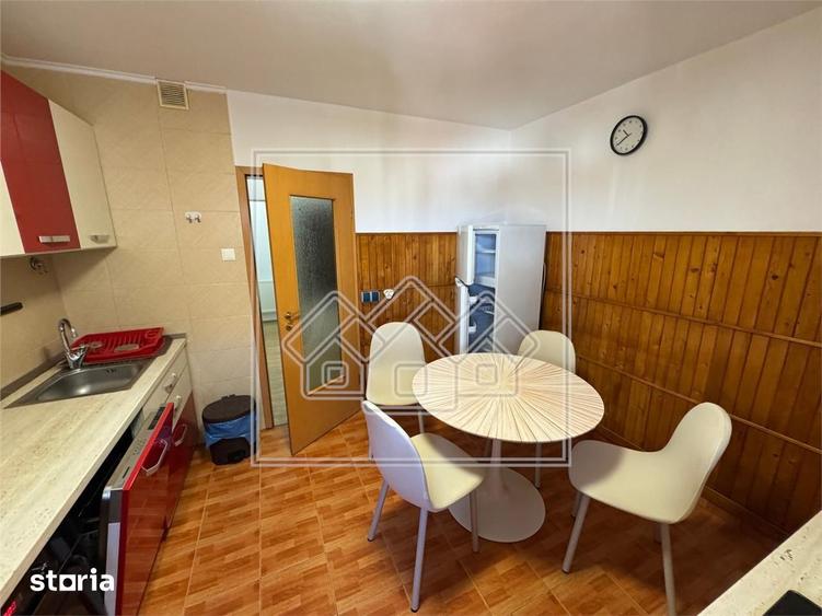 De inchiriat apartament 3 camere, 2 bai, 72 mp utili, etaj intermediar - 1