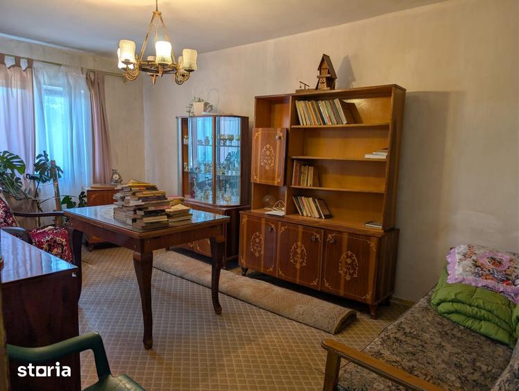 Apartament cu 3 camere decomandat în Mărășești
