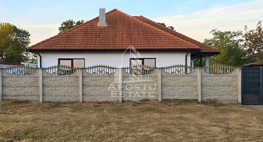 Casă individuală cu 4 camere cu Teren 1508 Mp în Berini