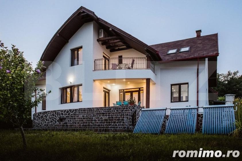 Casă cu 4 camere cu Teren 2456 Mp în Livezeni