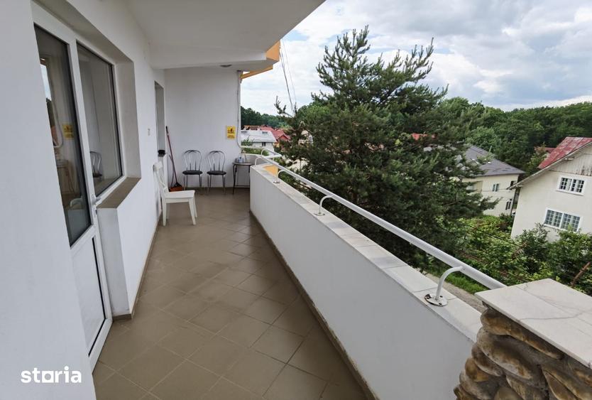 Casă cu 9 camere cu Teren 986 Mp în Găvana