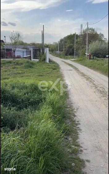 Teren de 2109 mp, în Budeasa