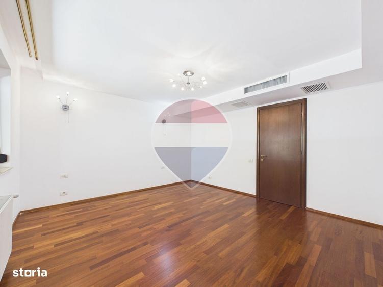 Apartament cu 3 camere în Nordului