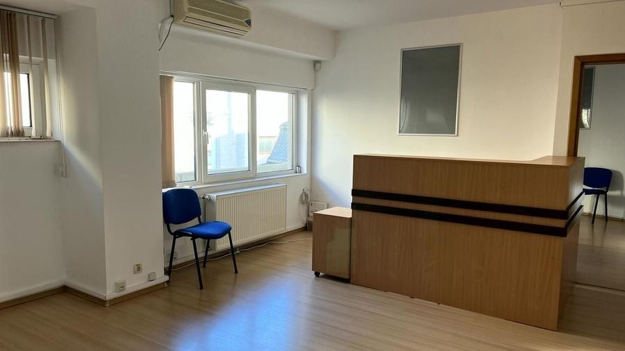 Spațiu comercial, de 65.540000915527 mp, în Dămăroaia
