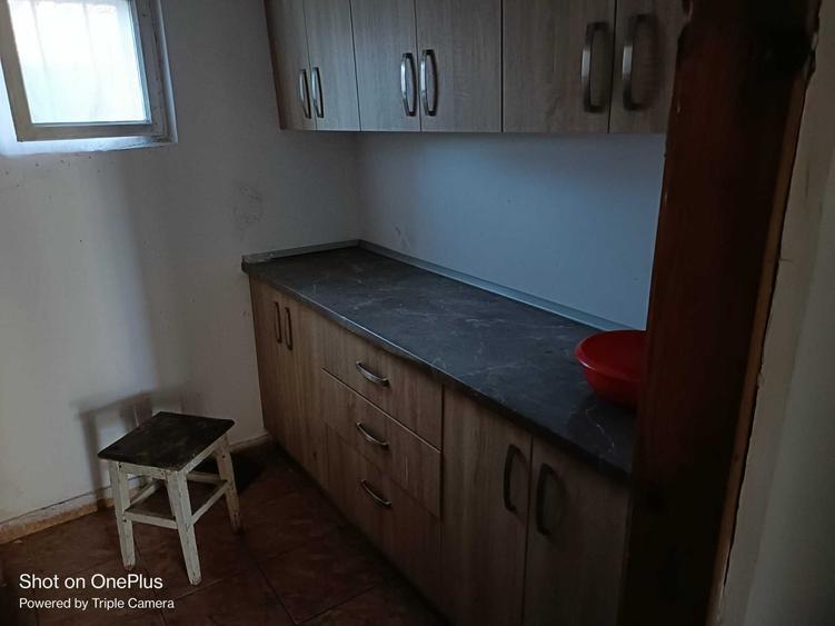 Casă cu 4 camere în Hălăucești