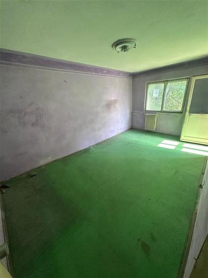 Apartament cu 2 camere decomandat în Nicolina