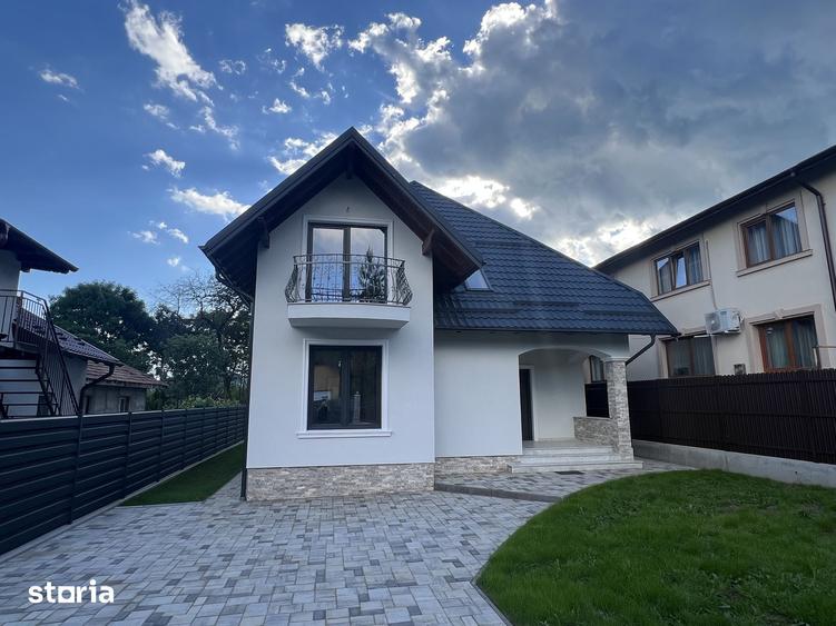 Casă cu 4 camere cu Teren 470 Mp în Cornu