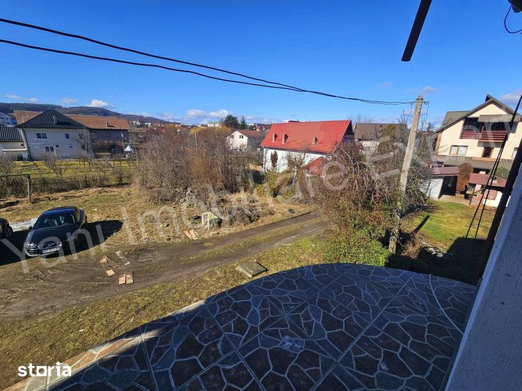 Casă cu 3 camere cu Teren 290 Mp în Central