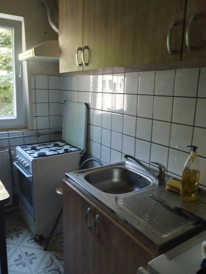 Apartament cu 3 camere nedecomandat în Șagului