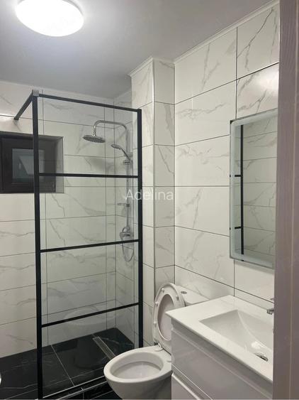 De vanzare Apartament 3 camere situat pe str Mihai Viteazu,la sosea vis a vis de Mall Aurora